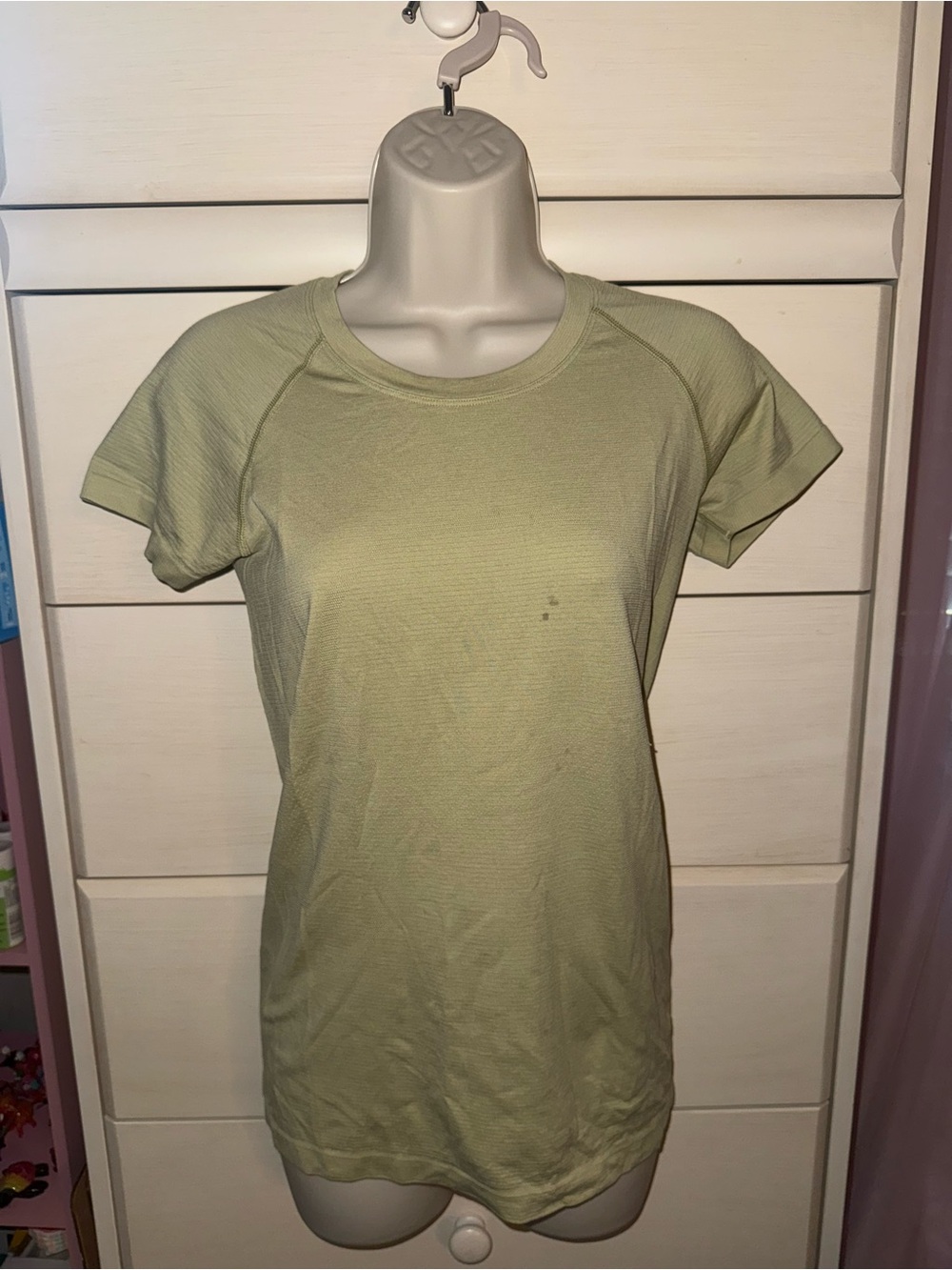 LULULEMON Light Green Women's Athletic T shirt